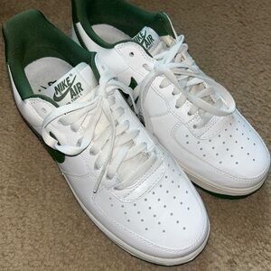 Nike Air White and Forest Green Air Force 1 low top sneakers size 9
